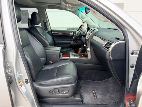 Used 2011 Lexus GX 460 Premium AWD/4WD image 17
