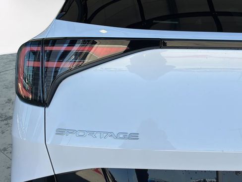 New 2026 Kia Sportage SX FWD image 13