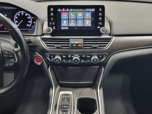 Used 2021 Honda Accord Touring image 19