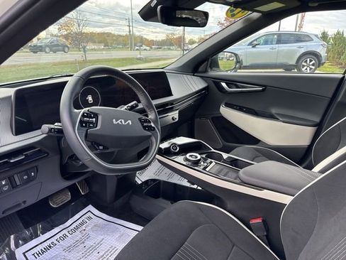 Used 2022 Kia EV6 GT-Line w/ GT-Line Suede Seat Package image 11