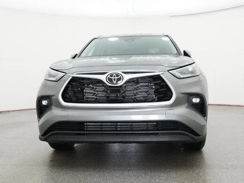 New 2026 Toyota Highlander XLE image 40