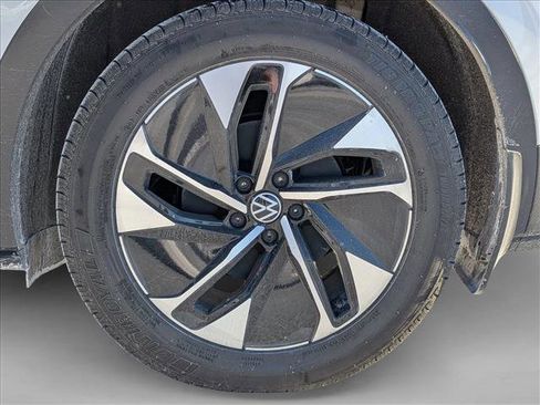 Used 2022 Volkswagen ID.4 Pro S image 14