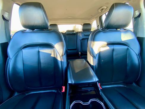 Used 2023 Jeep Grand Cherokee Limited image 30