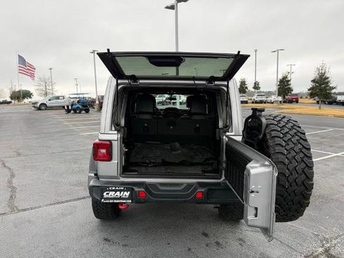 Used 2020 Jeep Wrangler Unlimited Rubicon w/ LED Lighting Group AWD/4WD image 7