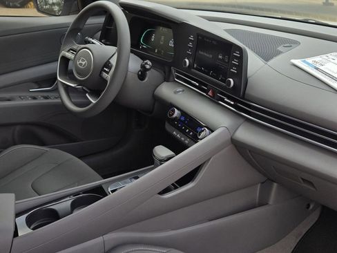 New 2026 Hyundai Elantra Blue FWD image 8