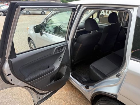 Used 2014 Subaru Forester 2.5i w/ Popular Package #1 AWD/4WD image 12