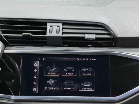 Certified 2022 Audi Q3 2.0T Premium w/ Convenience Package image 13