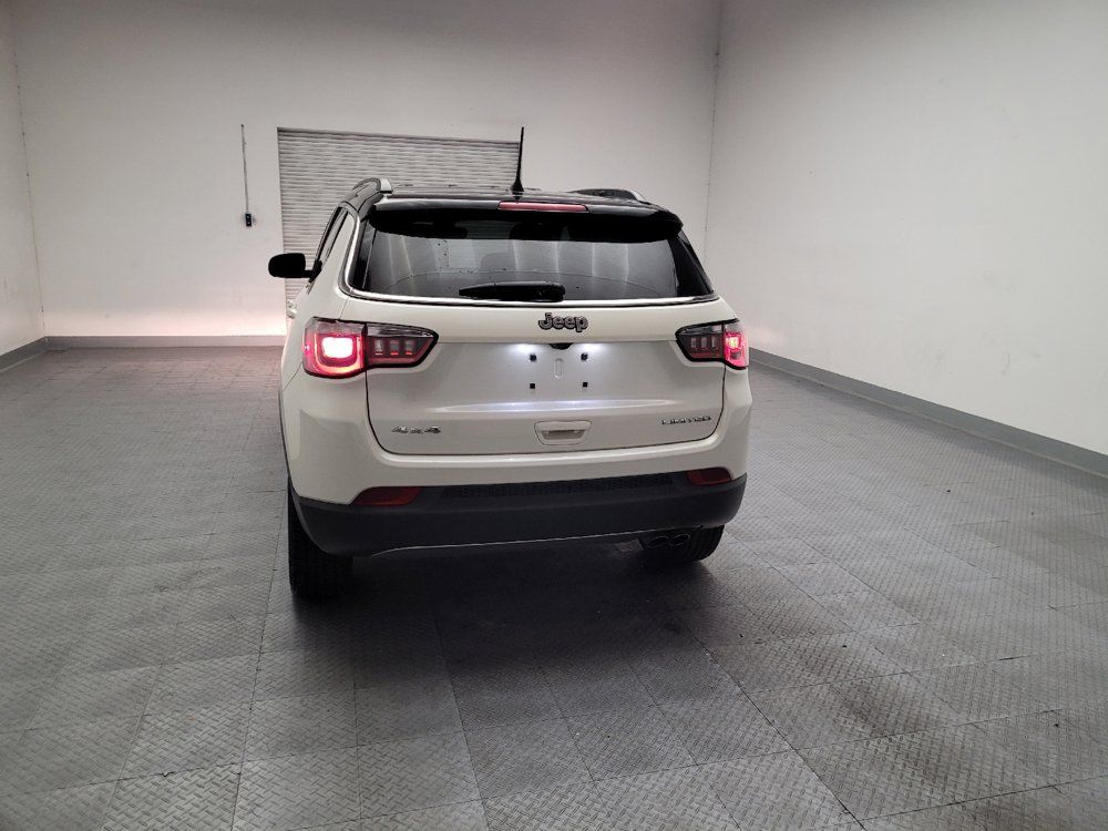 Used 2018 Jeep Compass Limited AWD/4WD image 6