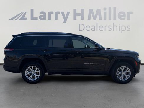Used 2023 Jeep Grand Cherokee L Limited AWD/4WD image 6