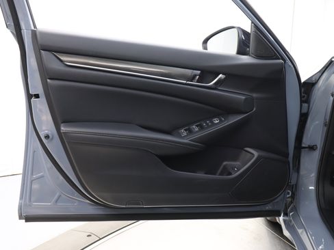 Used 2022 Honda Accord Sport image 22