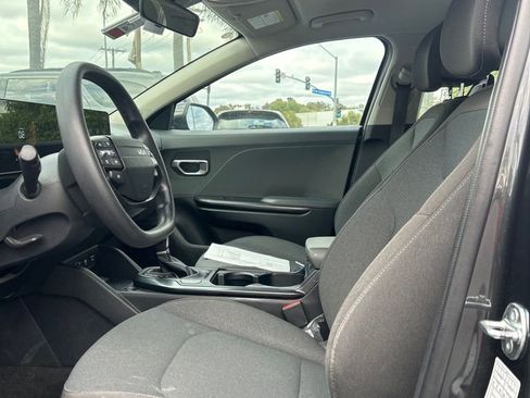 Used 2025 Kia K4 LXS FWD image 8
