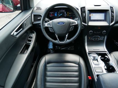 Certified 2019 Ford Edge SEL w/ Equipment Group 201A AWD/4WD image 12