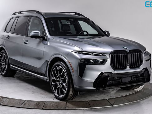 Used 2023 BMW X7 xDrive40i w/ Executive Package AWD/4WD image 1