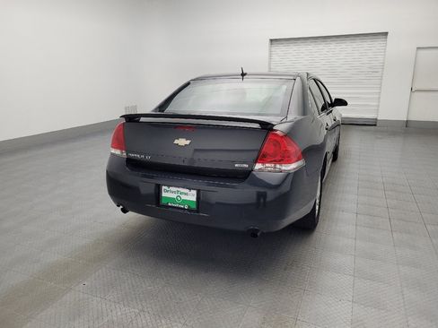 Used 2014 Chevrolet Impala LT w/ LT Sunroof Package image 7