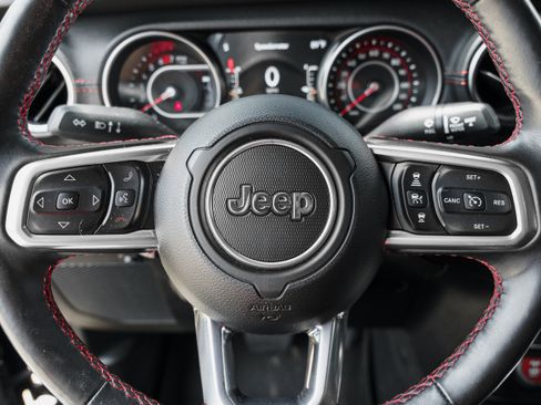 Used 2020 Jeep Wrangler Unlimited Rubicon w/ Quick Order Package 28Y Recon AWD/4WD image 17