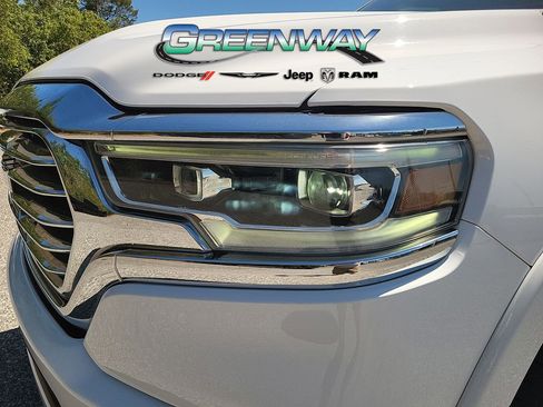 Used 2021 RAM 1500 Limited w/ Body Color Bumper Group AWD/4WD image 5