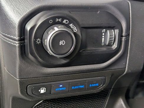 Used 2025 Jeep Wrangler Sahara 4xe w/ Safety Group image 15