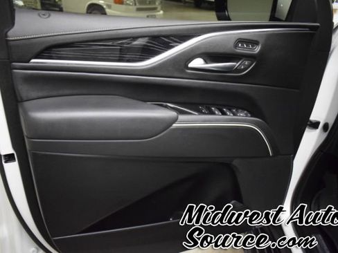 Used 2022 Cadillac Escalade Sport image 11