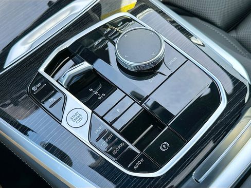 New 2026 BMW X5 sDrive40i w/ M Sport Package image 14