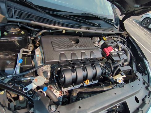 Used 2017 Nissan Sentra S image 29