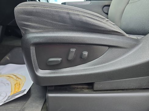 Used 2018 Chevrolet Silverado 1500 LT w/ All Star Edition image 13