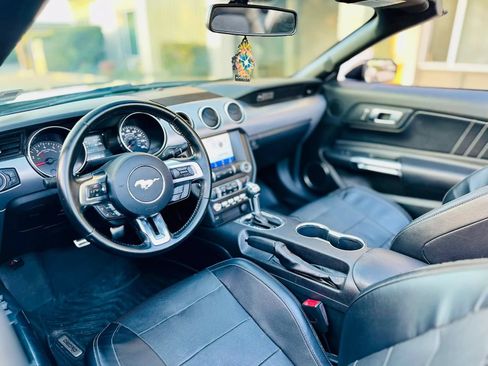 Used 2020 Ford Mustang Premium RWD image 12