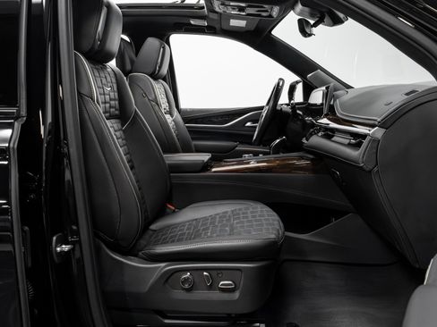 Used 2023 Cadillac Escalade ESV Sport Platinum image 21