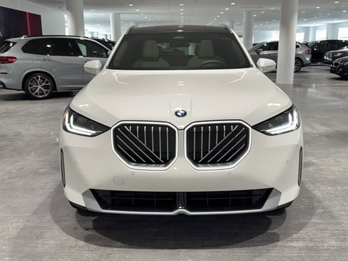 New 2026 BMW X3 xDrive30 w/ Convenience Package image 2