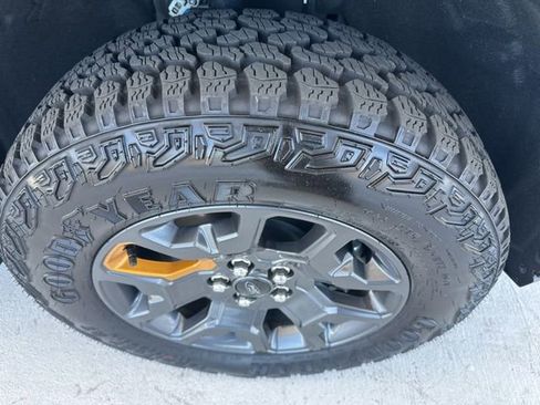 Certified 2025 Ford Maverick Tremor AWD/4WD image 11