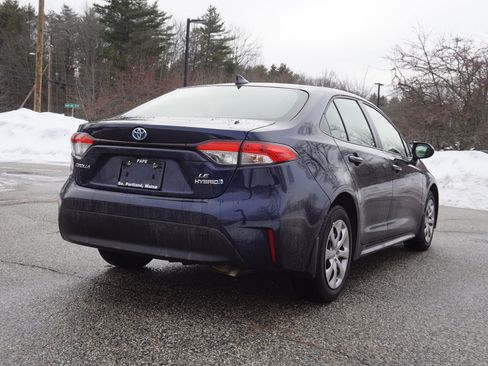 Used 2024 Toyota Corolla LE image 5