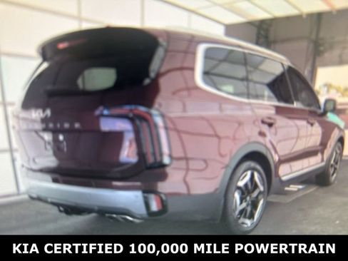 Certified 2024 Kia Telluride EX w/ EX Captain's Chair Package FWD image 2