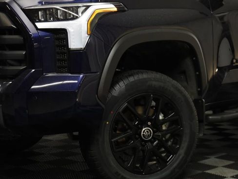 Used 2024 Toyota Tundra Limited AWD/4WD image 3