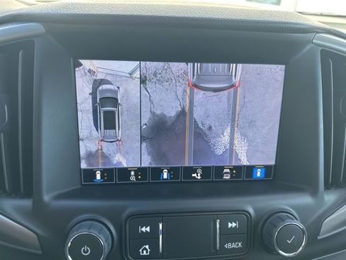 Used 2022 GMC Terrain AT4 w/ Infotainment Package II image 27