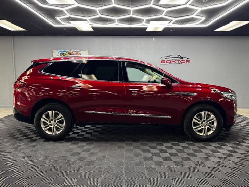 Used 2021 Buick Enclave Essence image 14