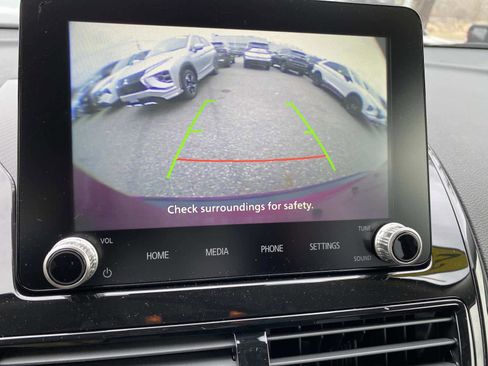 Used 2024 Mitsubishi Eclipse Cross LE image 12