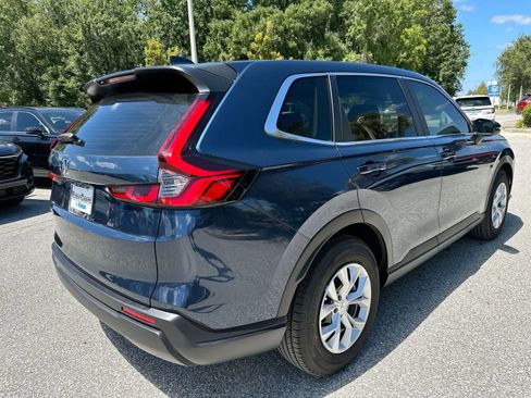 Used 2024 Honda CR-V LX image 6