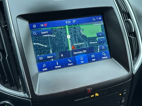 Used 2020 Ford Edge Titanium image 8