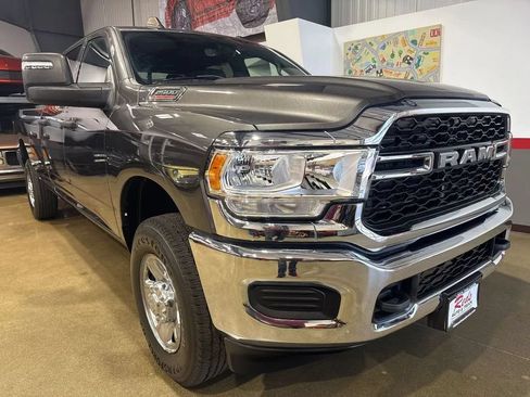 Used 2024 RAM 2500 Tradesman w/ Chrome Appearance Group AWD/4WD image 90
