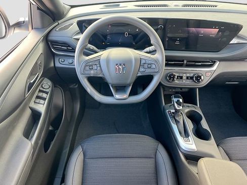 New 2026 Buick Envista Preferred image 16