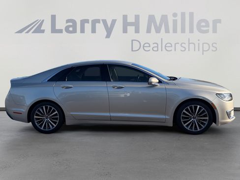 Used 2017 Lincoln MKZ Select w/ Select Plus Package FWD image 6