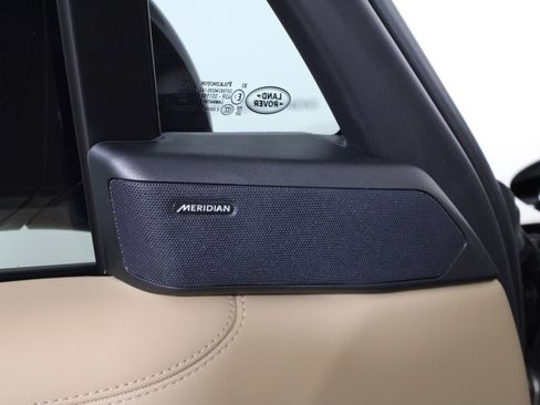 Used 2025 Land Rover Range Rover Long Wheelbase SE image 20