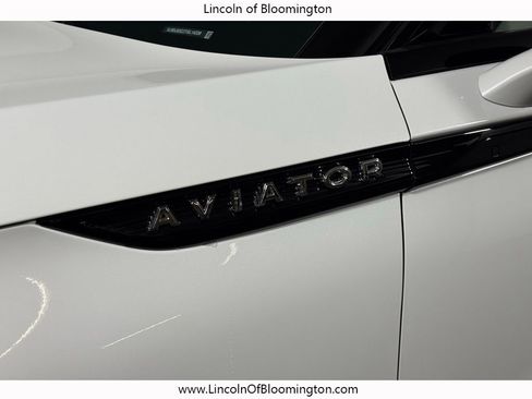 New 2026 Lincoln Aviator AWD image 14