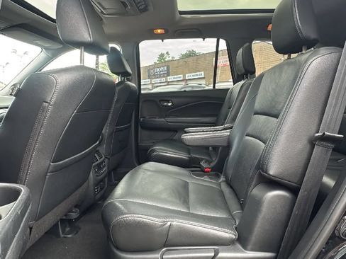 Used 2018 Honda Pilot Elite image 15