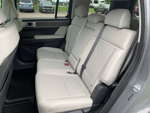 Used 2025 Hyundai Santa Fe SEL AWD/4WD image 28