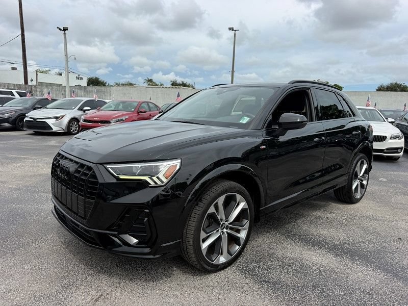 Used 2022 Audi Q3 2.0T Premium Plus w/ Premium Plus Package AWD/4WD image 9