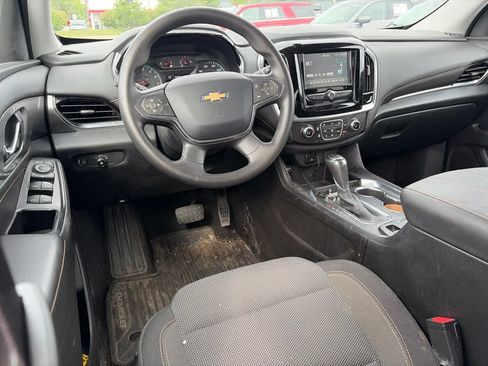 Used 2018 Chevrolet Traverse LS AWD/4WD image 8