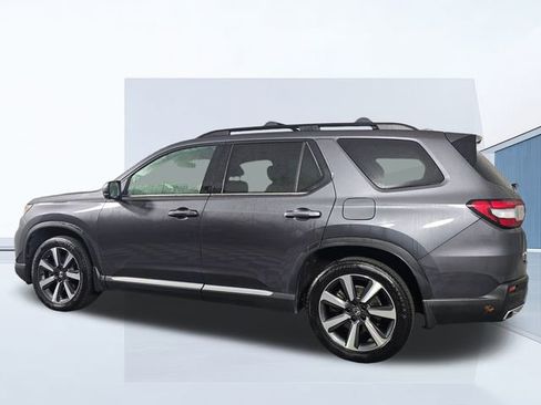 Used 2023 Honda Pilot Elite image 5