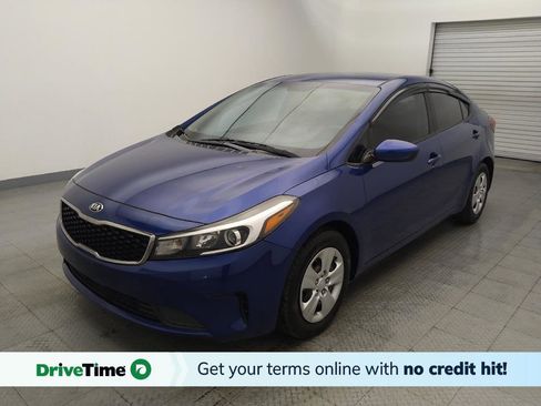 Used 2017 Kia Forte LX image 1