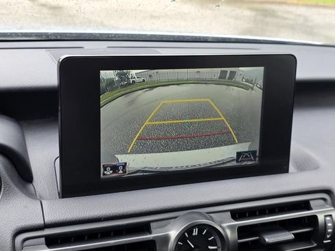 Used 2025 Lexus IS 300 w/ Comfort Package RWD image 12