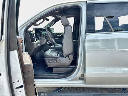 Used 2022 GMC Sierra 1500 Denali w/ Denali Reserve Package AWD/4WD image 10